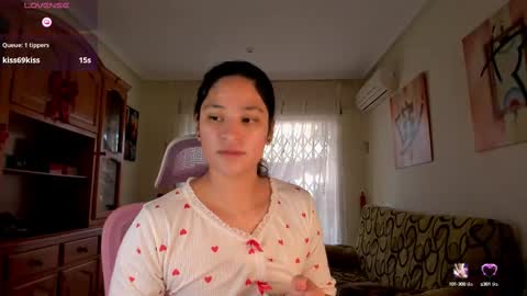 Snapshot of bella_pocahontas3 chatting on February 14, 2025, 7:38 am bella_pocahontas3 online show from February 14, 2025, 7:38 am