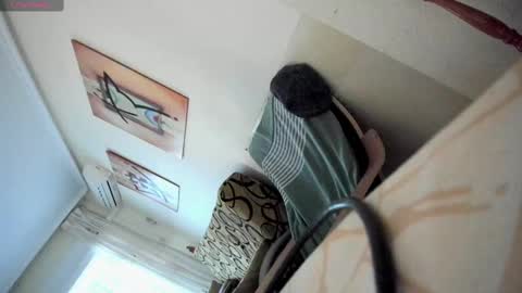 Snapshot of bella_pocahontas3 chatting on February 22, 2025, 5:35 pm bella_pocahontas3 online show from February 22, 2025, 5:35 pm
