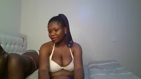 bella online show from September 10, 2025, 10:10 pm