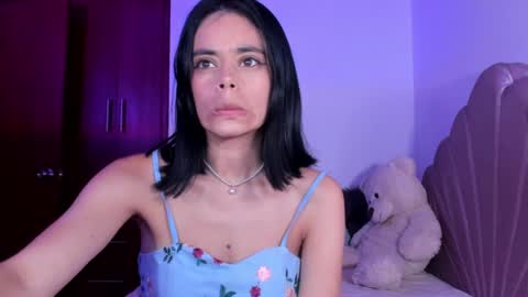Snapshot of bella_sun_ chatting on January 22, 2025, 2:26 am Valeria Model Independent online show from January 22, 2025, 2:26 am