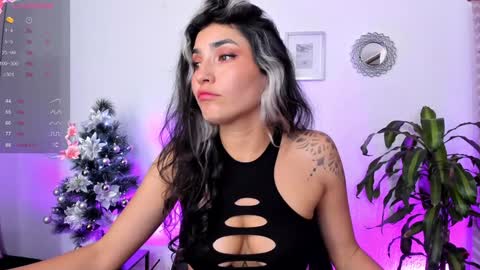 Bella online show from December 14, 2024, 7:46 pm