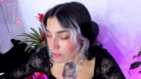 Bella online show from February 7, 2025, 2:40 am