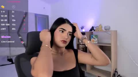 Snapshot of bellaastorm chatting on September 16, 2025, 1:56 pm bellaastorm online show from September 16, 2025, 1:56 pm