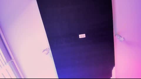 bellaastorm online show from October 30, 2025, 10:10 pm