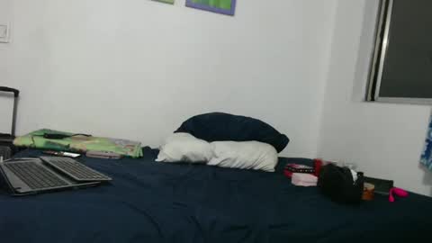 Snapshot of bellabbys8 chatting on October 6, 2025, 6:22 am bellabbys8 online show from October 6, 2025, 6:22 am