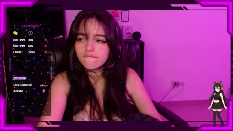 Bella Monteluna online show from October 22, 2025, 2:01 am