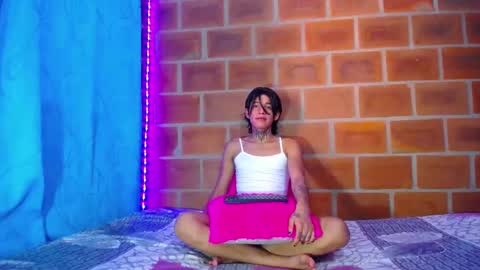 Snapshot of bellamy_094 chatting on September 24, 2025, 6:22 pm bellamy_094 online show from September 24, 2025, 6:22 pm
