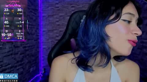   online show from September 26, 2025, 10:14 pm