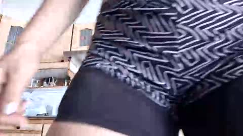 Snapshot of bellapaula chatting on September 9, 2025, 4:06 pm paula online show from September 9, 2025, 4:06 pm