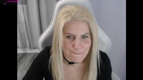 Starr40 online show from October 30, 2025, 1:18 am