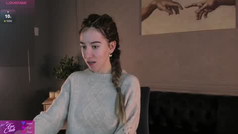 Snapshot of belle_via chatting on December 4, 2024, 10:02 am Bella online show from December 4, 2024, 10:02 am