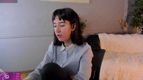 Snapshot of belle_via chatting on January 2, 2025, 10:16 am Bella online show from January 2, 2025, 10:16 am
