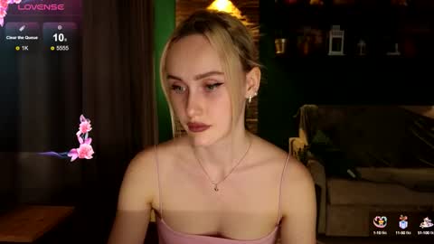 Belle online show from September 12, 2025, 8:14 am