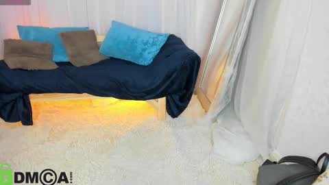 Belle online show from November 3, 2025, 1:08 am