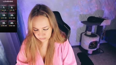 Snapshot of bellezza_ chatting on December 17, 2024, 2:11 pm Your Annabelle Wolf online show from December 17, 2024, 2:11 pm
