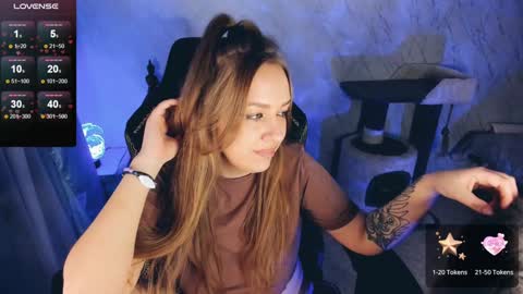 Snapshot of bellezza_ chatting on January 7, 2025, 5:53 pm Your Annabelle Wolf online show from January 7, 2025, 5:53 pm