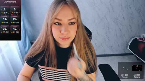 Snapshot of bellezza_ chatting on February 13, 2025, 10:55 am Your Annabelle Wolf online show from February 13, 2025, 10:55 am
