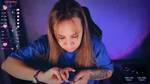 Snapshot of bellezza_ chatting on October 21, 2025, 7:58 pm Your Annabelle Wolf online show from October 21, 2025, 7:58 pm