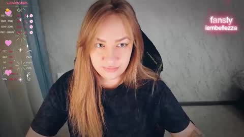 Your Annabelle Wolf  online show from December 3, 2025, 7:12 pm