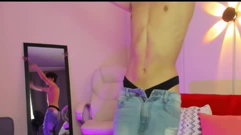 Snapshot of bellmontneon chatting on September 18, 2025, 11:12 am Neon online show from September 18, 2025, 11:12 am