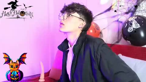 Snapshot of bellmontneon chatting on October 17, 2025, 11:24 am Neon online show from October 17, 2025, 11:24 am