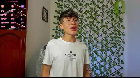 Snapshot of bellmontneon chatting on November 24, 2025, 11:21 am Neon online show from November 24, 2025, 11:21 am