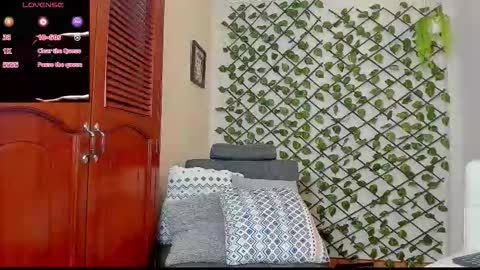 Snapshot of bellmontneon chatting on November 27, 2025, 11:01 am Neon online show from November 27, 2025, 11:01 am