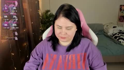 LinaBoo online show from November 24, 2025, 5:29 am