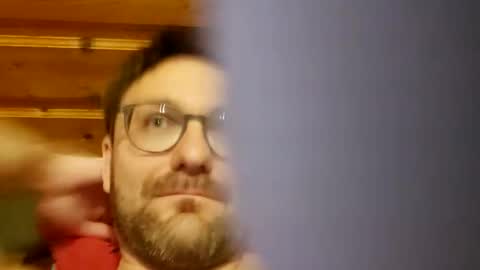 Snapshot of ben00189 chatting on February 24, 2025, 9:52 pm ben00189 online show from February 24, 2025, 9:52 pm