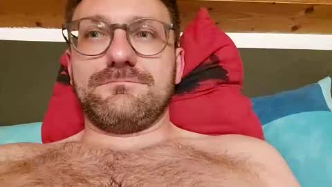 Snapshot of ben00189 chatting on September 17, 2025, 6:20 pm ben00189 online show from September 17, 2025, 6:20 pm