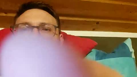 Snapshot of ben00189 chatting on October 16, 2025, 5:14 pm ben00189 online show from October 16, 2025, 5:14 pm