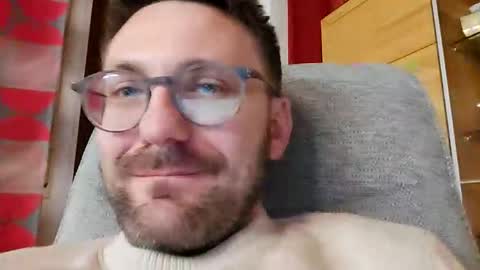 Snapshot of ben00189 chatting on October 17, 2025, 8:44 pm ben00189 online show from October 17, 2025, 8:44 pm