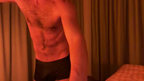 Snapshot of benb821 chatting on October 28, 2025, 3:25 pm Ben online show from October 28, 2025, 3:25 pm