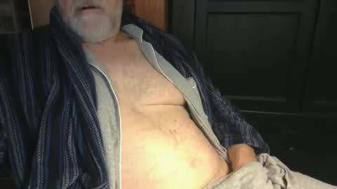 Snapshot of bendrinkin chatting on December 17, 2024, 9:50 am bendrinkin online show from December 17, 2024, 9:50 am