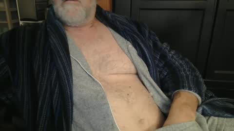 Snapshot of bendrinkin chatting on December 30, 2024, 9:48 am bendrinkin online show from December 30, 2024, 9:48 am