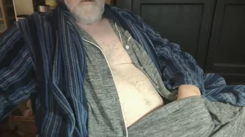 Snapshot of bendrinkin chatting on January 14, 2025, 10:06 am bendrinkin online show from January 14, 2025, 10:06 am