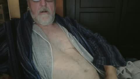 Snapshot of bendrinkin chatting on January 19, 2025, 10:17 am bendrinkin online show from January 19, 2025, 10:17 am