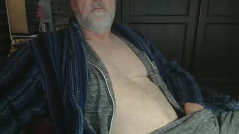 Snapshot of bendrinkin chatting on January 25, 2025, 10:29 am bendrinkin online show from January 25, 2025, 10:29 am