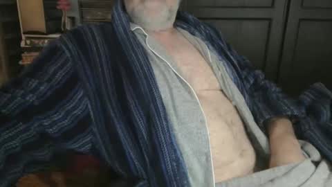 Snapshot of bendrinkin chatting on January 31, 2025, 10:10 am bendrinkin online show from January 31, 2025, 10:10 am