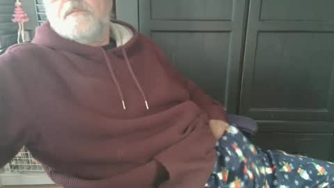 Snapshot of bendrinkin chatting on February 7, 2025, 9:15 pm bendrinkin online show from February 7, 2025, 9:15 pm