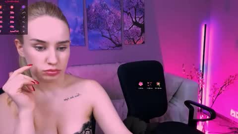 Snapshot of benny_duglas chatting on September 15, 2025, 12:32 am Benny online show from September 15, 2025, 12:32 am