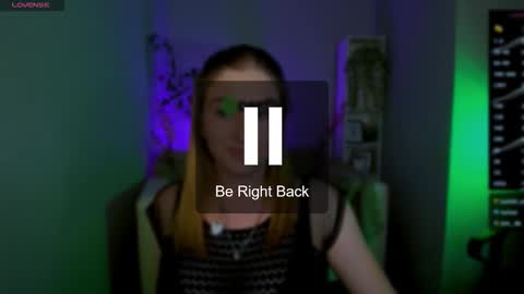 Snapshot of benny_duglas chatting on September 17, 2025, 12:23 am Benny online show from September 17, 2025, 12:23 am