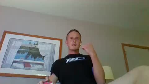 Snapshot of bennyc04041987 chatting on September 12, 2025, 3:45 pm BennyC online show from September 12, 2025, 3:45 pm