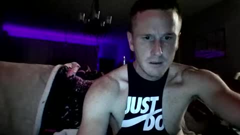 Snapshot of bennyc04041987 chatting on September 21, 2025, 8:38 am BennyC online show from September 21, 2025, 8:38 am