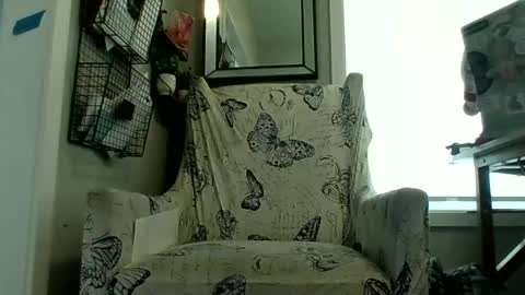 Snapshot of bennyc04041987 chatting on October 6, 2025, 5:43 pm BennyC online show from October 6, 2025, 5:43 pm