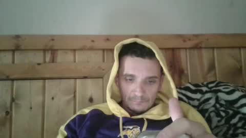 Snapshot of bennymn chatting on February 20, 2025, 5:51 pm benny and innocentvixon online show from February 20, 2025, 5:51 pm