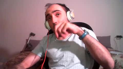 Snapshot of bentish chatting on December 17, 2024, 4:21 pm bentish online show from December 17, 2024, 4:21 pm