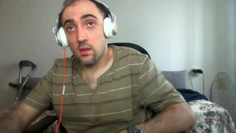 Snapshot of bentish chatting on December 22, 2024, 11:22 am bentish online show from December 22, 2024, 11:22 am