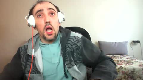 Snapshot of bentish chatting on December 27, 2024, 12:56 pm bentish online show from December 27, 2024, 12:56 pm