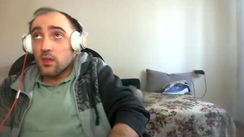 Snapshot of bentish chatting on January 1, 2025, 10:00 am bentish online show from January 1, 2025, 10:00 am